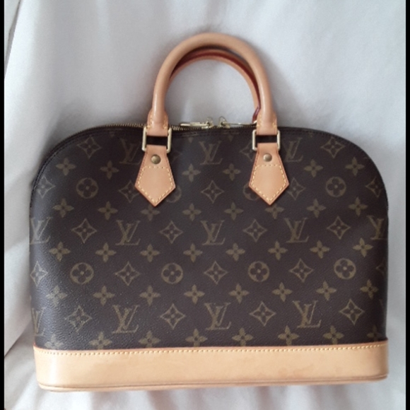 HELLO GORGEOUS! LV ALMA SOLD! - Picture 2 of 12